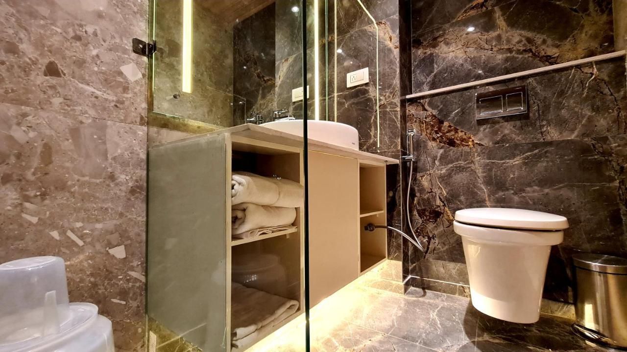Galaxy Club & Hotel Bijāpur Eksteriør bilde